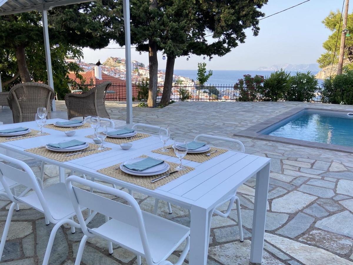 Icelle Sea View Swimming Pool Villa *