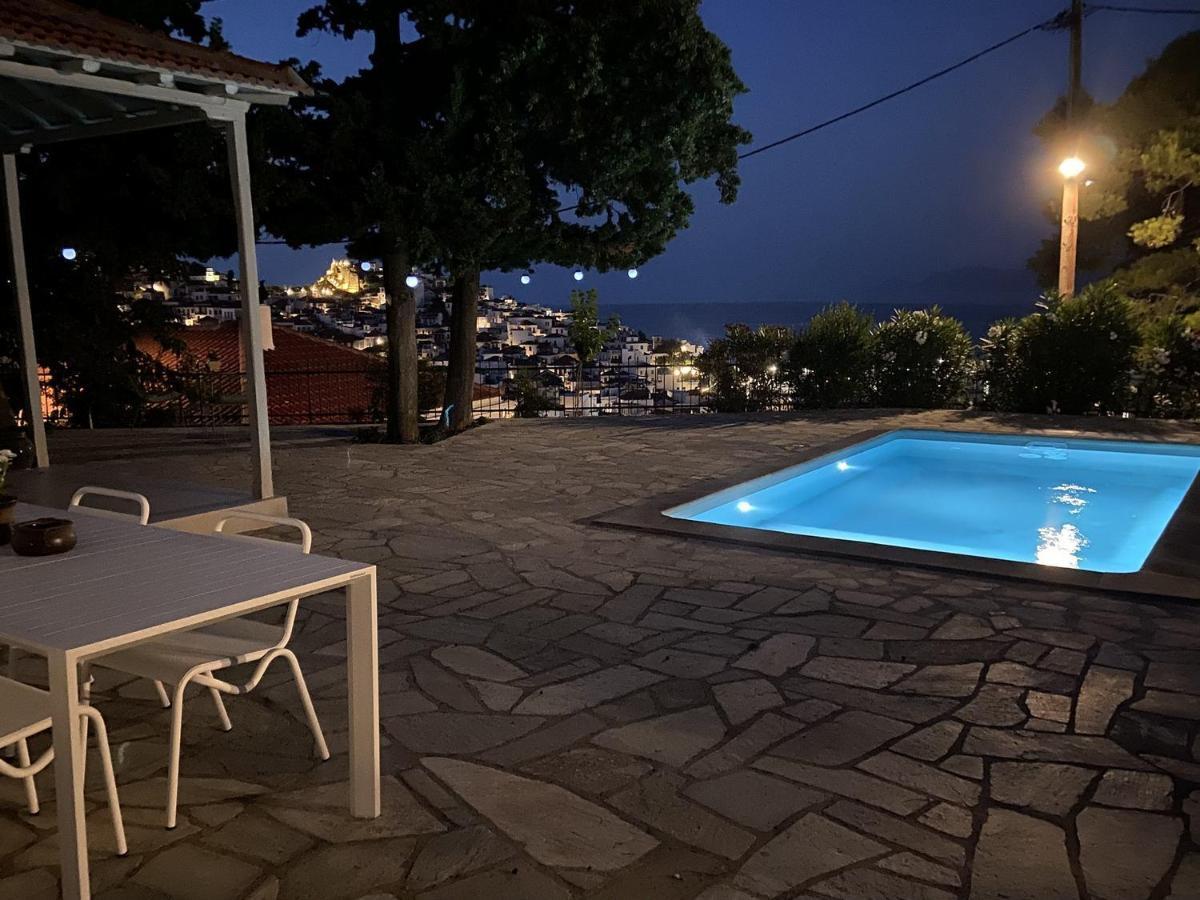 Icelle Sea View Swimming Pool Villa *