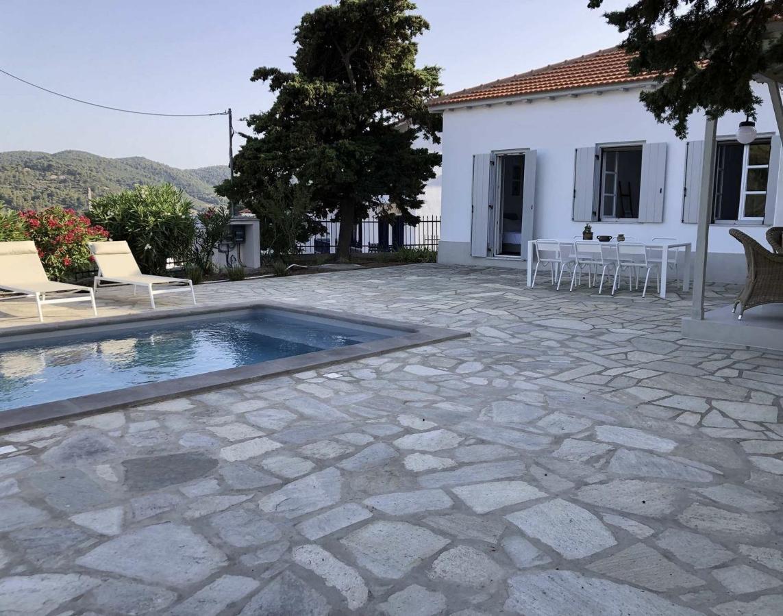 Icelle Sea View Swimming Pool
